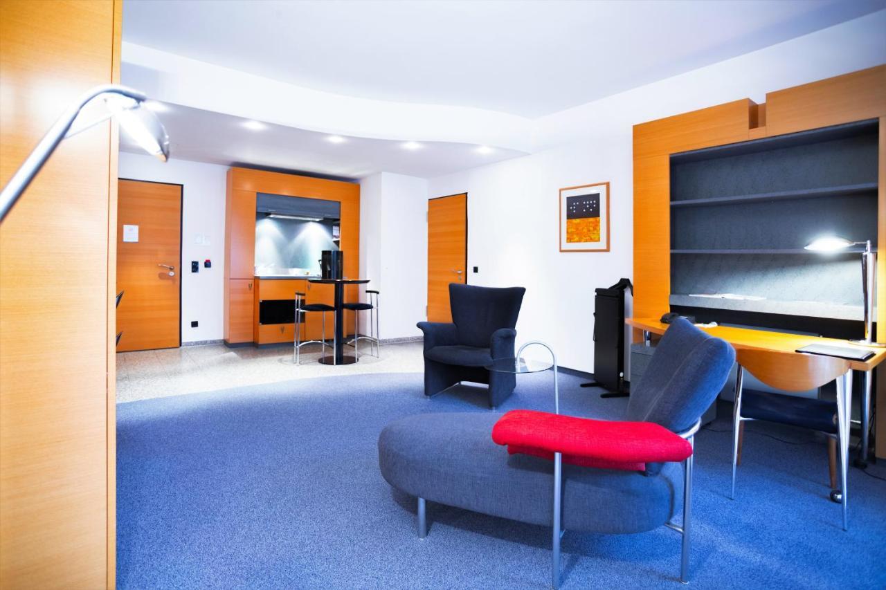 Hotel Berlin Ostbahnhof — Foto 1